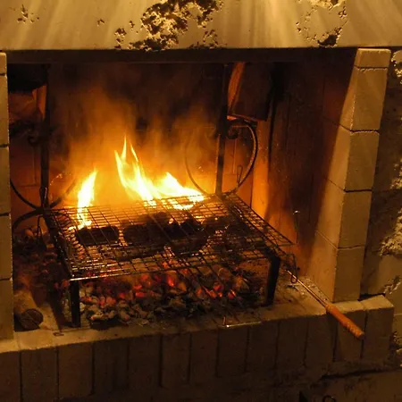 Lovely Elena - Garda Hotel 3*