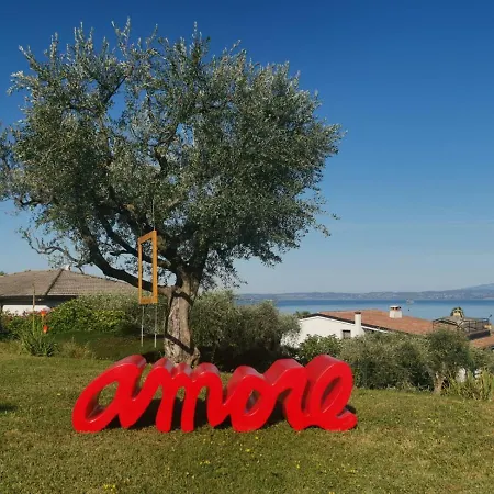 Szálloda Lovely Elena - Garda 3*