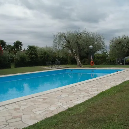 Lovely Elena - Garda Bardolino