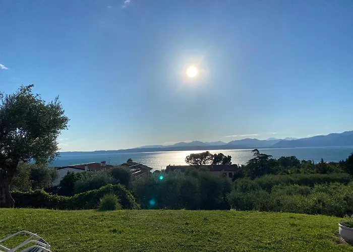 Lovely Elena - Garda Hotel Bardolino