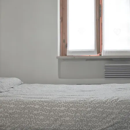 Lovely Elena - Garda Bardolino