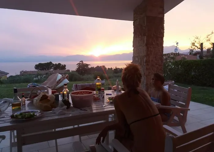 Lovely Elena - Garda Otel