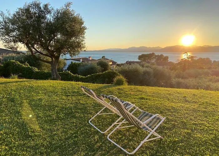 Lovely Elena - Garda 3*